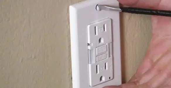 gfc outlets service securing and mounting ground fault circuit interrupter outlet by certified electricians in Cherry Hill, NJ